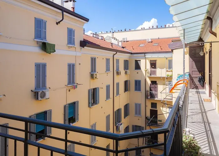 Bnbutler - Casati, 2 - Glamour In Citta Tra Shopping E Vita Notturna