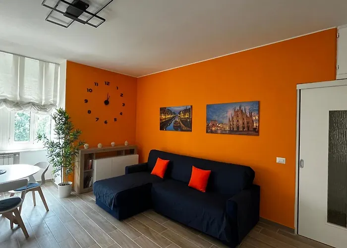 Bright Place: Wide And Modern Condo In Milan